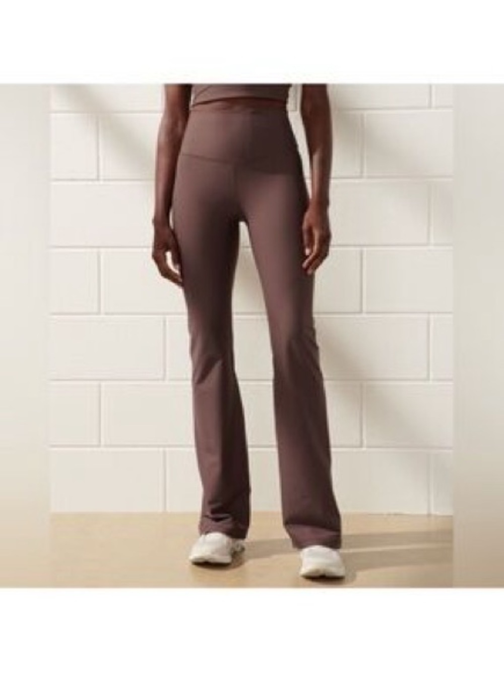 Abercrombie YPB sculptLUX Flare Legging Brown